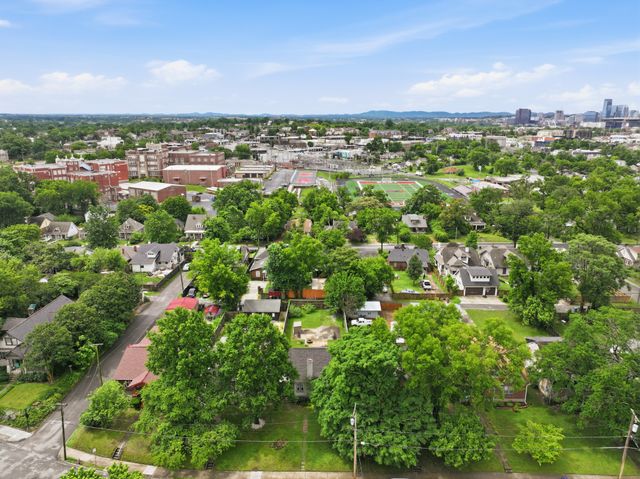 1010 Maxwell Ave, Nashville, TN 37206