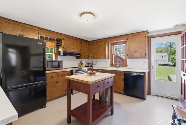 244 Buttonball Lane, Glastonbury, CT 06033