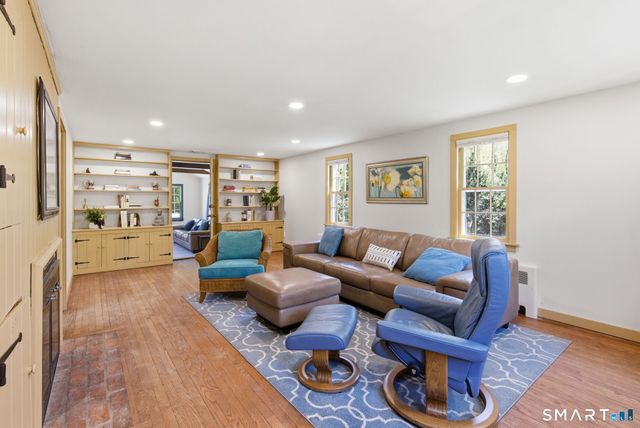 244 Buttonball Lane, Glastonbury, CT 06033