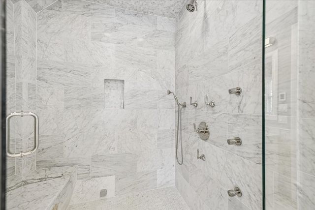 1024 Prairie Lawn Road, Glenview, IL 60025