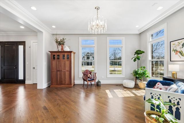 1024 Prairie Lawn Road, Glenview, IL 60025