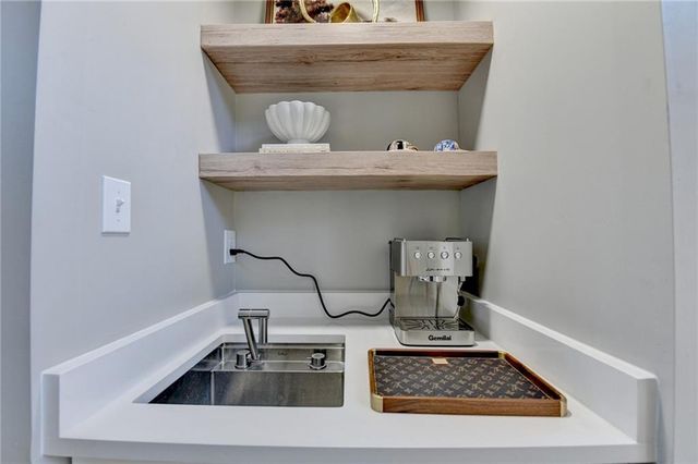 2820 bluebird cir nw, Duluth, GA 30096