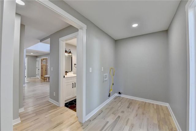 2820 bluebird cir nw, Duluth, GA 30096