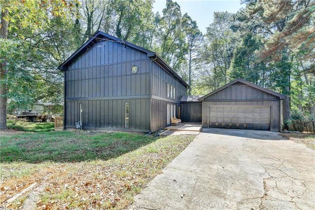 2820 bluebird cir nw, Duluth, GA 30096