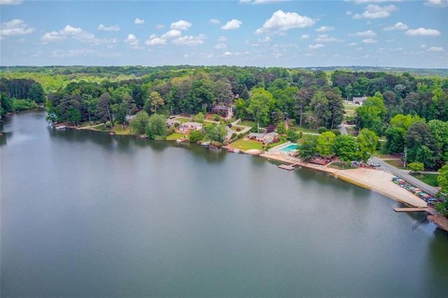 2820 bluebird cir nw, Duluth, GA 30096