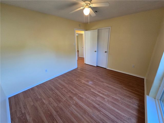 1100 Hawk Tree Drive, College Station, TX 77845