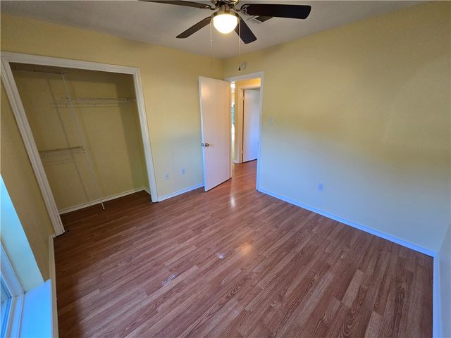 1100 Hawk Tree Drive, College Station, TX 77845