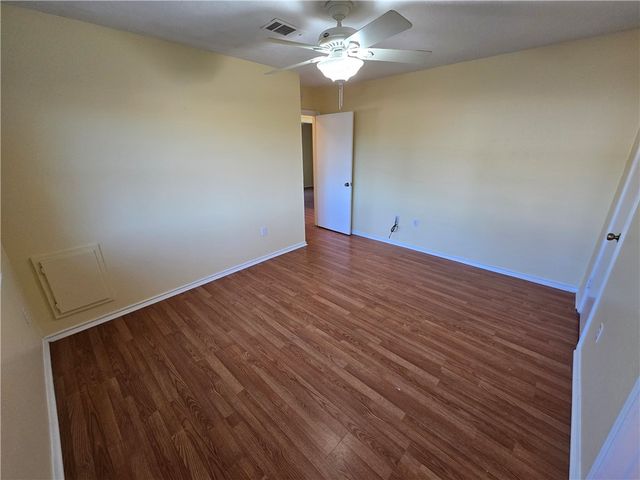1100 Hawk Tree Drive, College Station, TX 77845