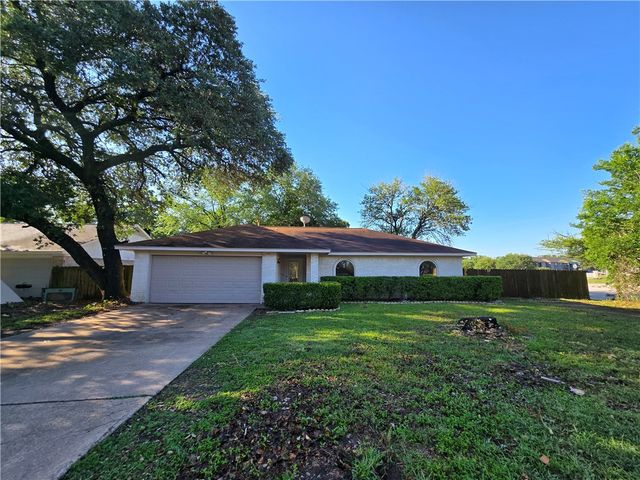 1100 Hawk Tree Drive, College Station, TX 77845