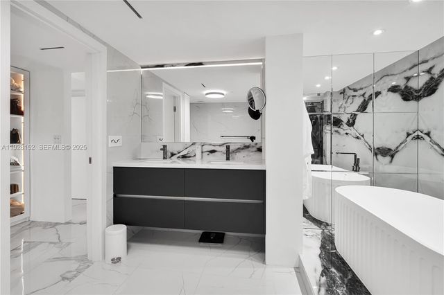 9 Island Ave 609, Miami Beach, FL 33139