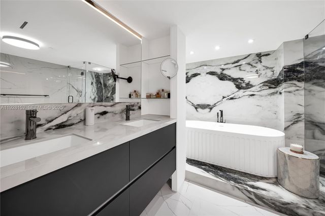 9 Island Ave 609, Miami Beach, FL 33139