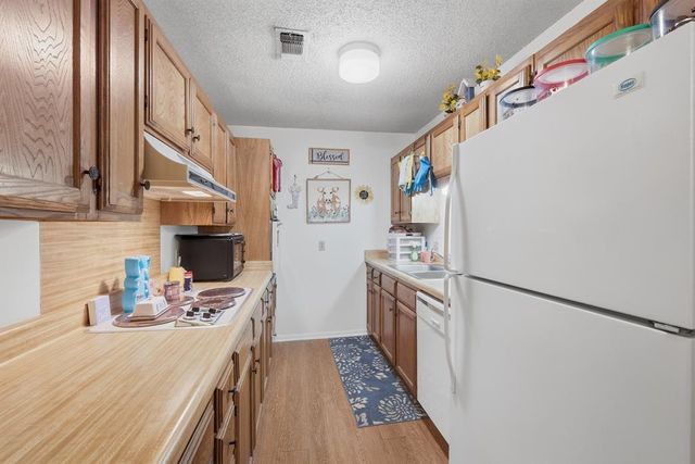 818 Lois St, Kerrville, TX 78028