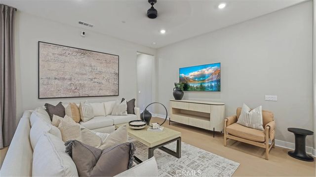 978 Snowberry Place, Montebello, CA 90640