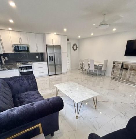 8 Islewood A 8, Deerfield Beach, FL 33442