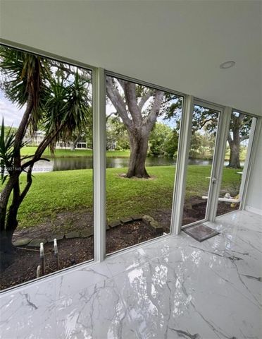 8 Islewood A 8, Deerfield Beach, FL 33442