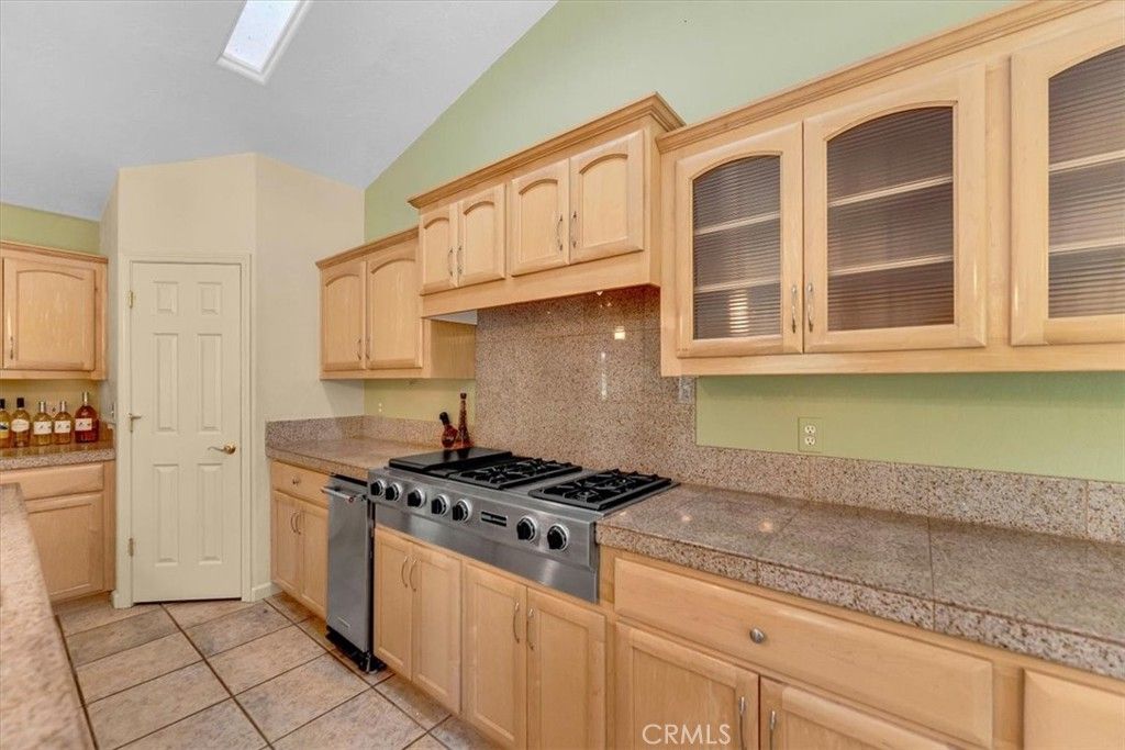 Image 15 of property listing at 818 Deas, Mount Shasta, CA 96067