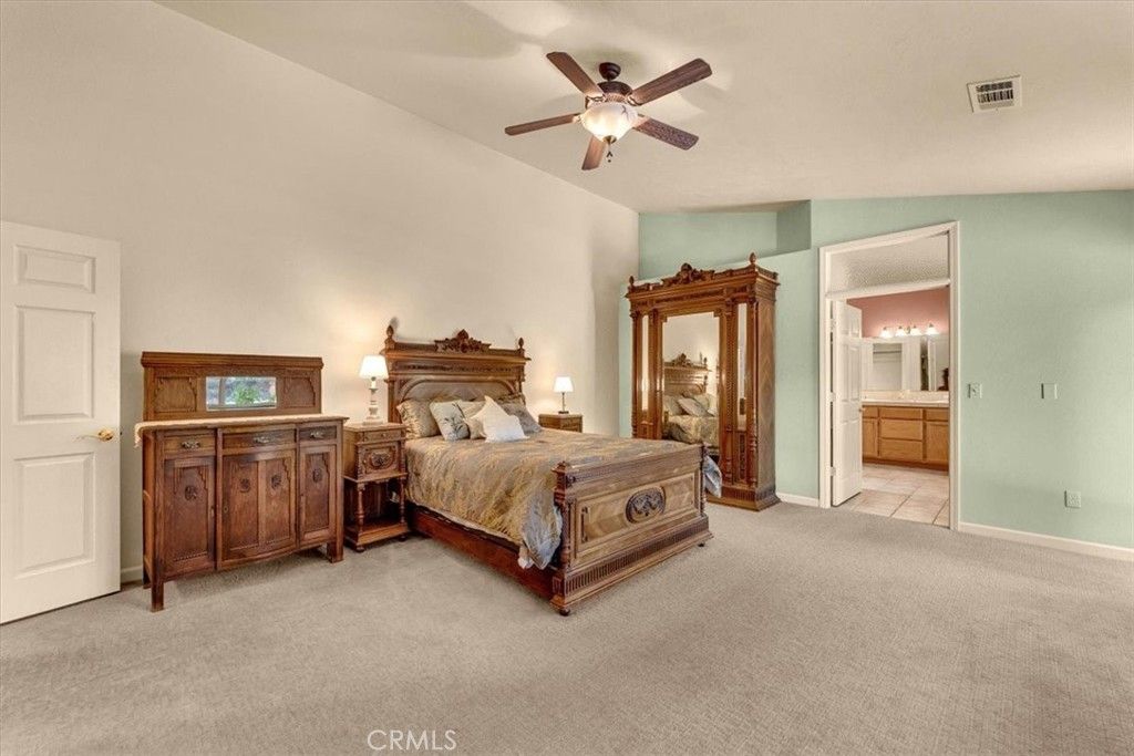 Image 19 of property listing at 818 Deas, Mount Shasta, CA 96067