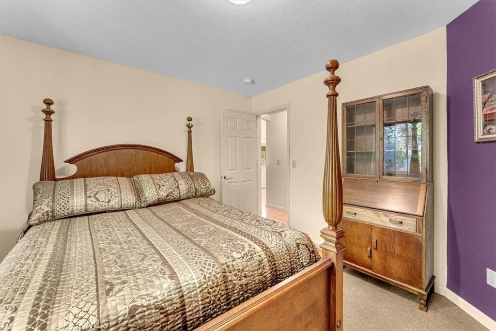 Image 30 of property listing at 818 Deas, Mount Shasta, CA 96067