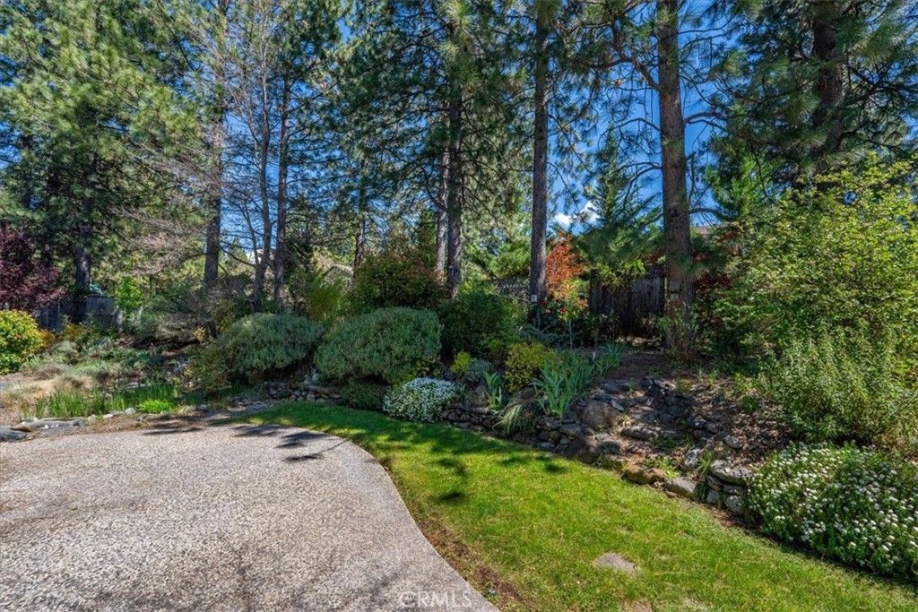 Image 45 of property listing at 818 Deas, Mount Shasta, CA 96067
