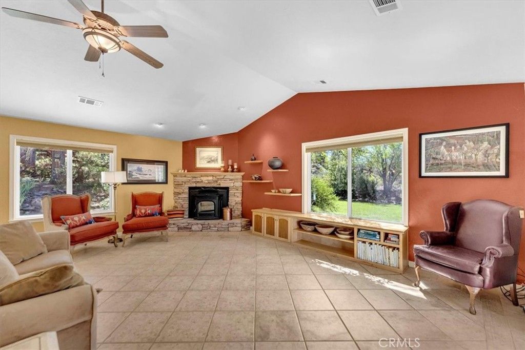 Image 59 of property listing at 818 Deas, Mount Shasta, CA 96067