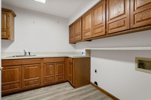 2 Resplandor Place, Hot Springs Village, AR 71909