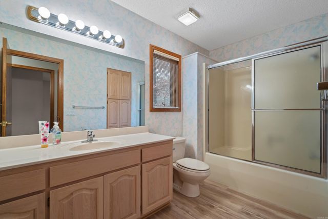 2 Resplandor Place, Hot Springs Village, AR 71909