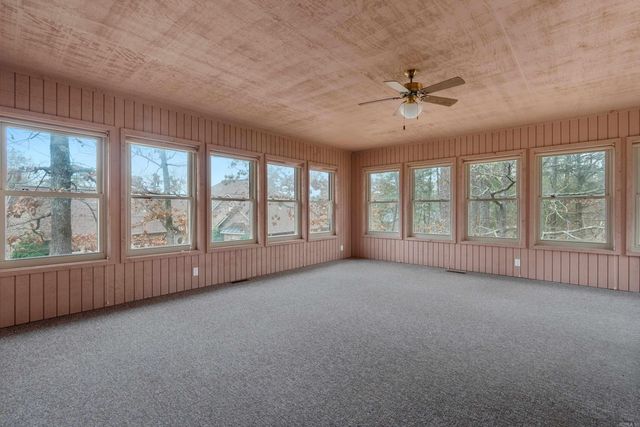 2 Resplandor Place, Hot Springs Village, AR 71909