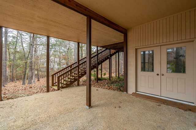 2 Resplandor Place, Hot Springs Village, AR 71909