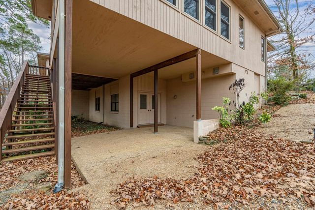 2 Resplandor Place, Hot Springs Village, AR 71909