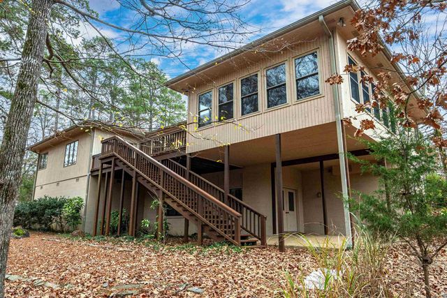 2 Resplandor Place, Hot Springs Village, AR 71909