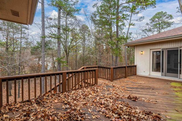 2 Resplandor Place, Hot Springs Village, AR 71909
