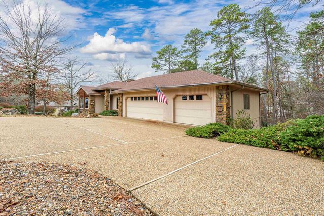 2 Resplandor Place, Hot Springs Village, AR 71909
