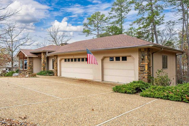 2 Resplandor Place, Hot Springs Village, AR 71909