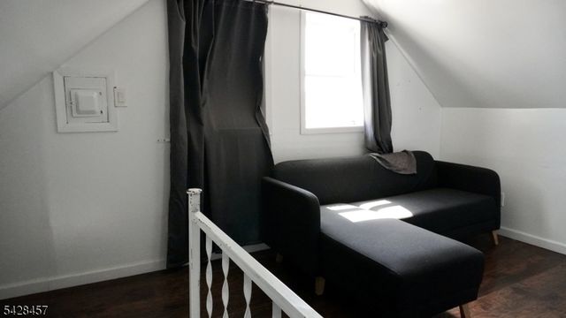 1007 Julia St, Elizabeth City, NJ 07201