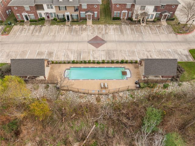 400 Forest Drive, College Station, TX 77840