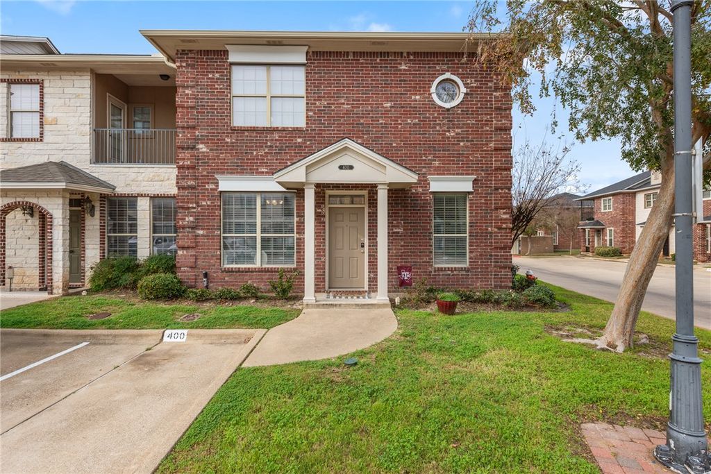 400 Forest Drive, College Station, TX 77840