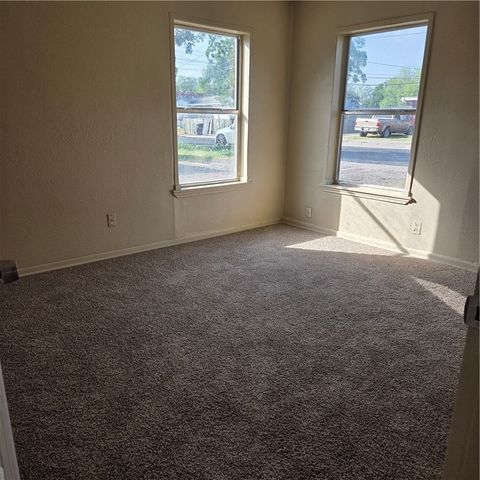 120 Tarlton St B, Corpus Christi, TX 78415