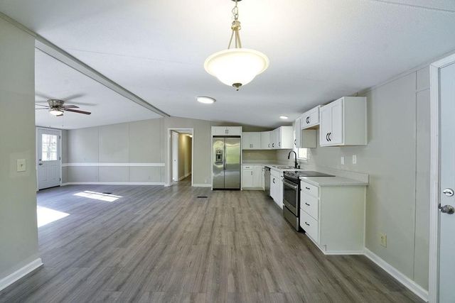 116 Chivalry Lane, Ball Ground, GA 30107