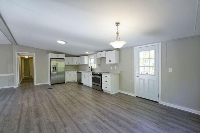 116 Chivalry Lane, Ball Ground, GA 30107