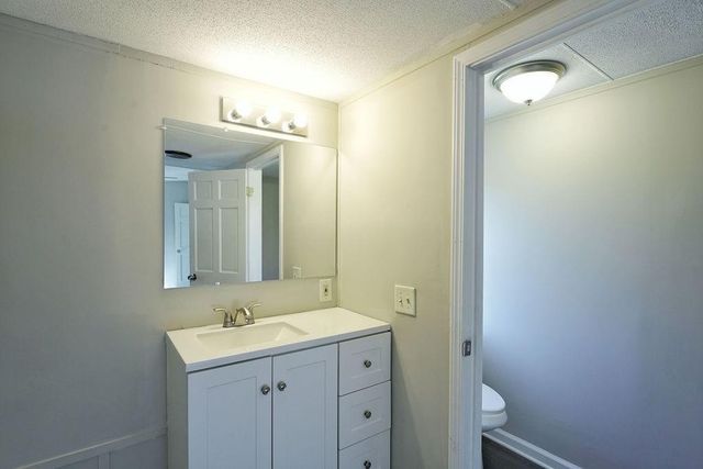 116 Chivalry Lane, Ball Ground, GA 30107