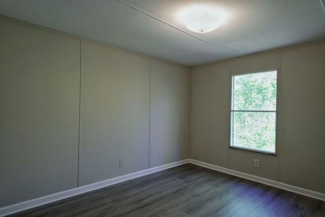 116 Chivalry Lane, Ball Ground, GA 30107