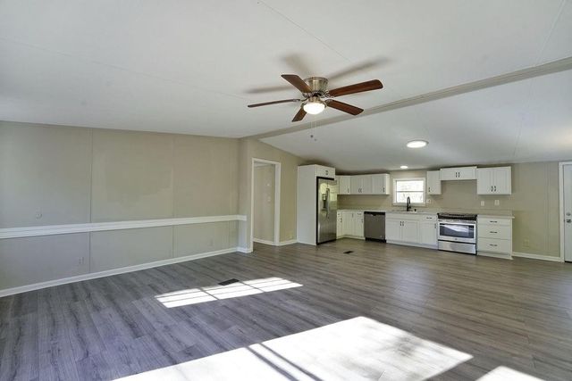 116 Chivalry Lane, Ball Ground, GA 30107