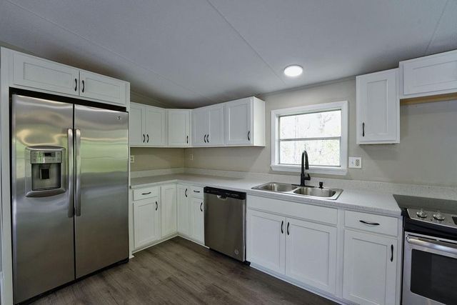 116 Chivalry Lane, Ball Ground, GA 30107