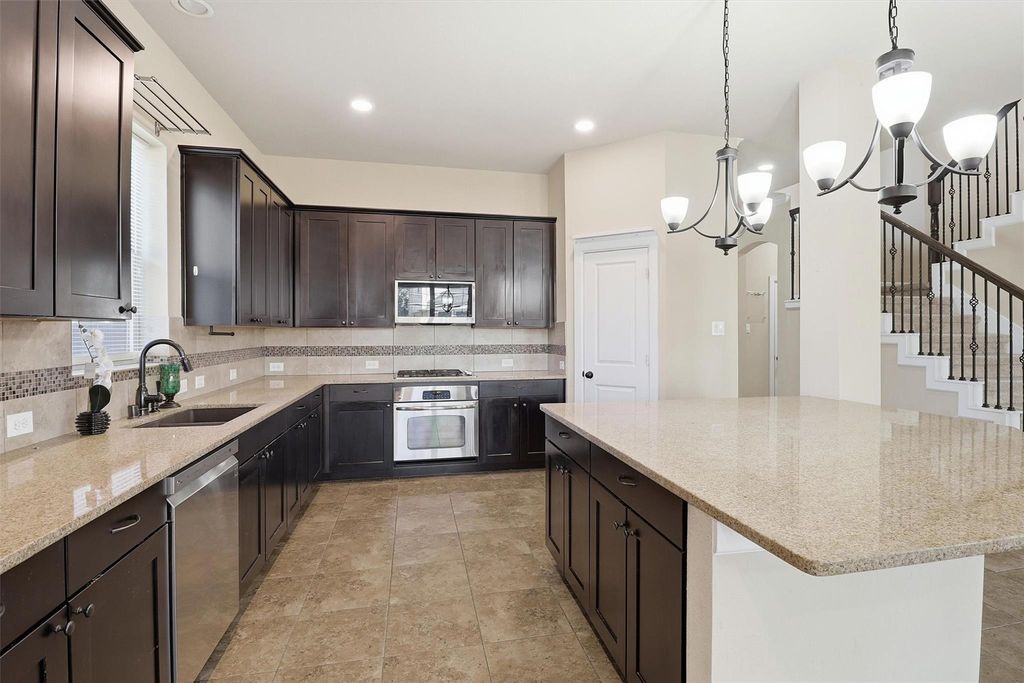 Image 14 of property listing at 26202 Rustic Ranch Lane, Katy, TX 77494