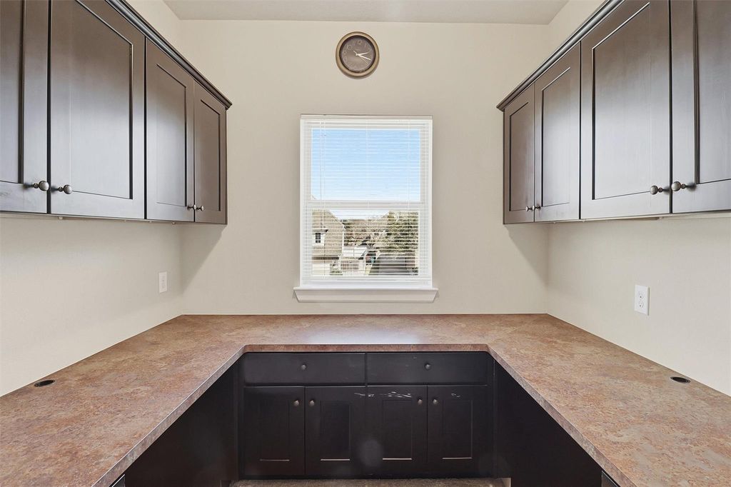 Image 36 of property listing at 26202 Rustic Ranch Lane, Katy, TX 77494