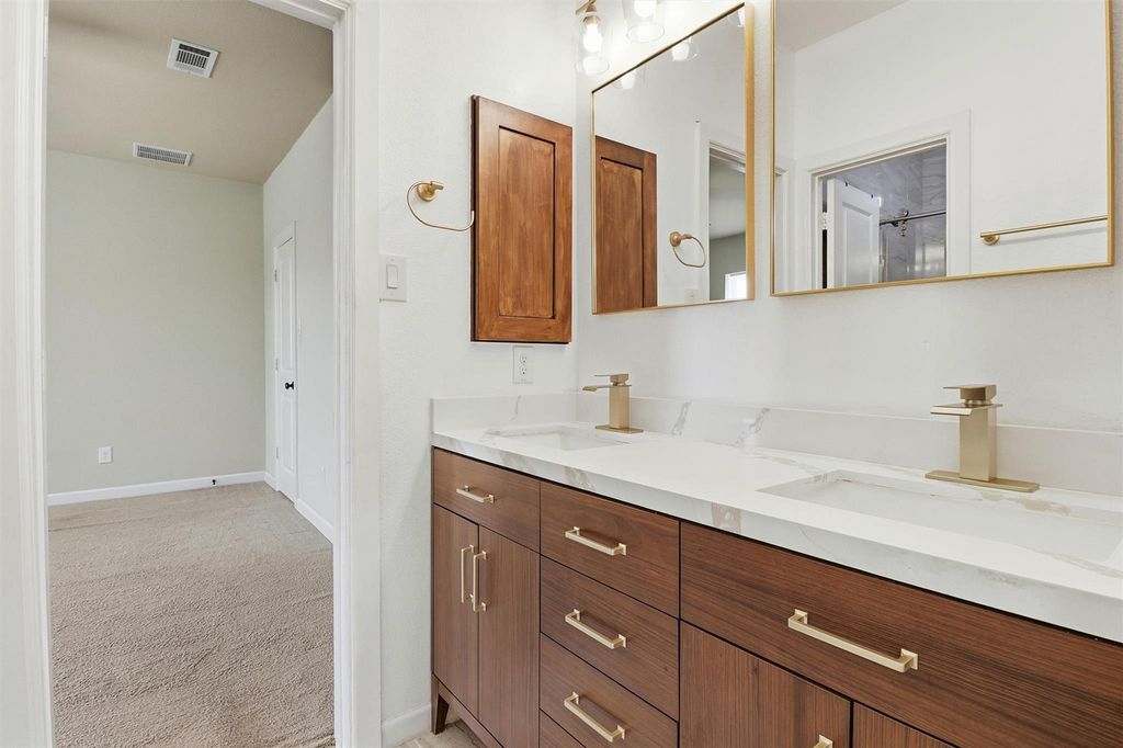 Image 38 of property listing at 26202 Rustic Ranch Lane, Katy, TX 77494