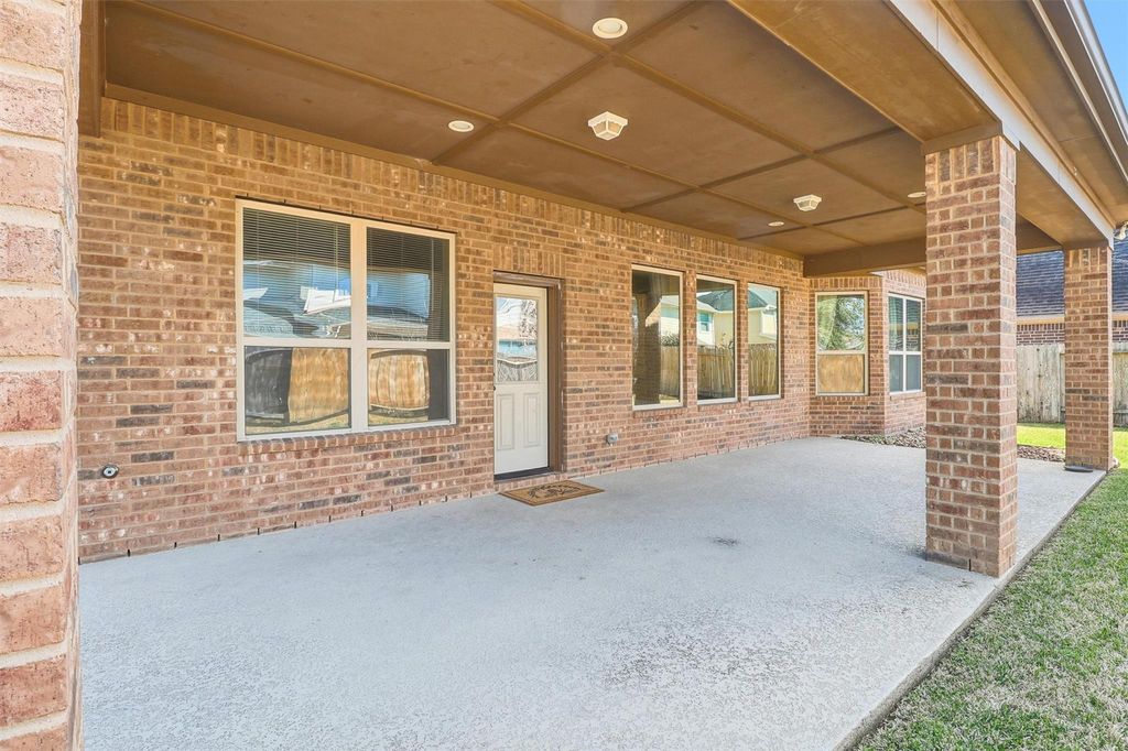 Image 46 of property listing at 26202 Rustic Ranch Lane, Katy, TX 77494