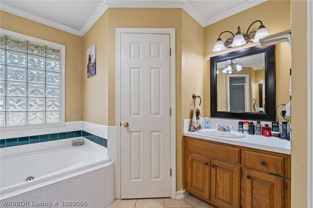 1706 Valley View Street, Van Buren, AR 72956