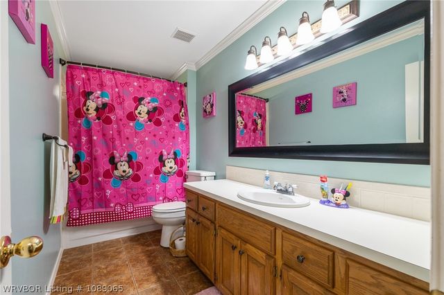 1706 Valley View Street, Van Buren, AR 72956