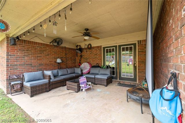 1706 Valley View Street, Van Buren, AR 72956